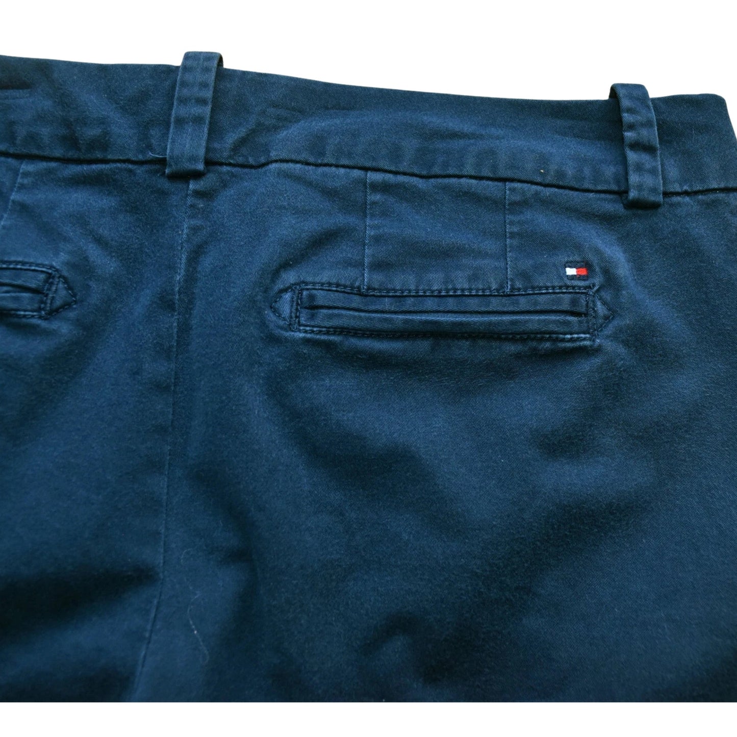 Women’s Tommy Hilfiger navy blue flat front bermuda shorts (4) 100% cotton